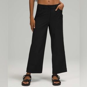 Lululemon City Sleek 5 pocket wide leg high rise 7/8 length pant. Size 26.